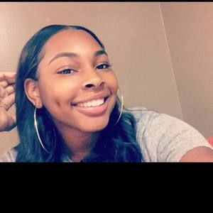 Meet your Posher, Leeshay